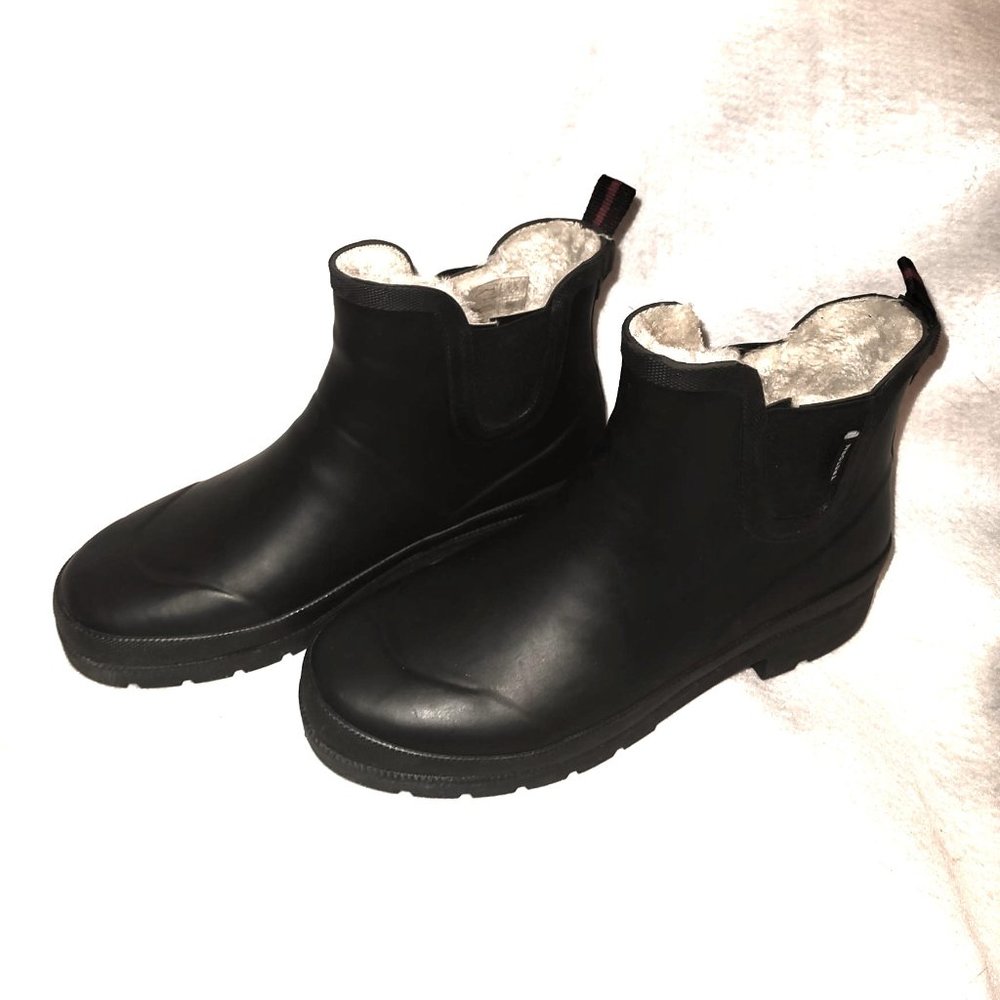 Tretorn waterproof fur lined boots
